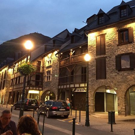 Gites Au Chant Des Marmites Saint-Lary-Soulan Esterno foto