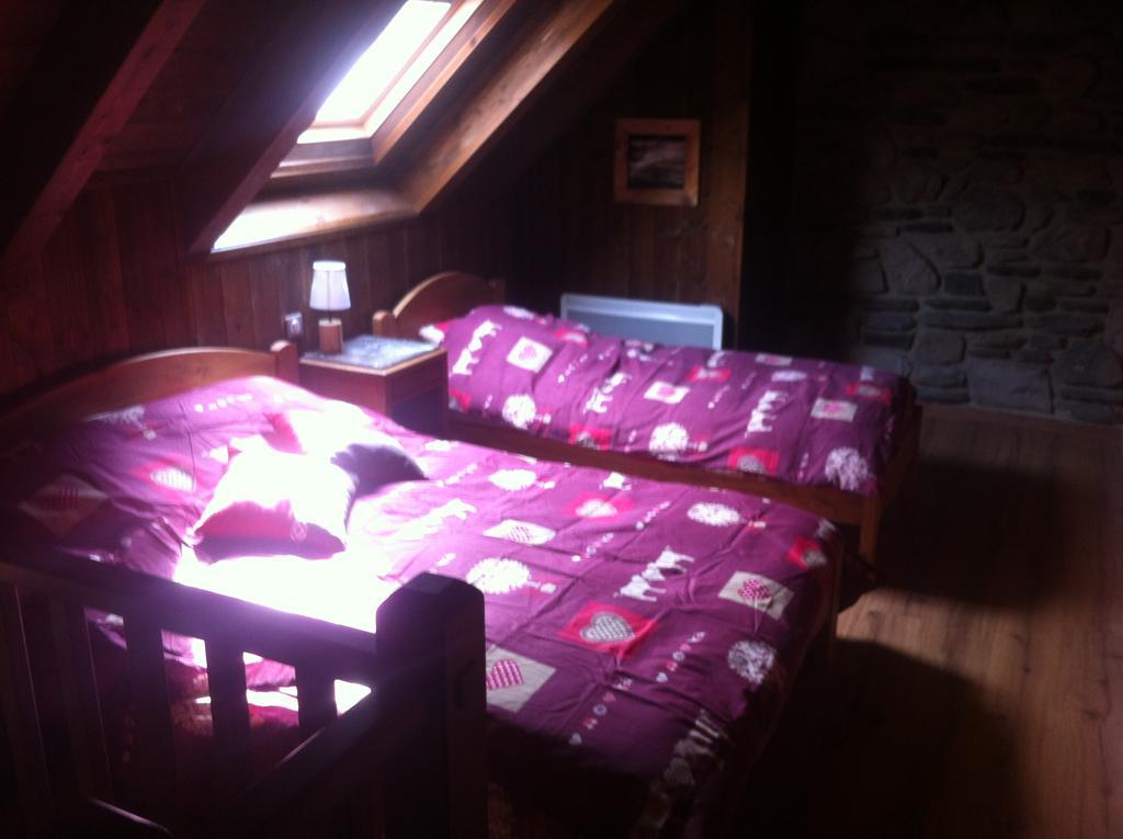 Gites Au Chant Des Marmites Saint-Lary-Soulan Camera foto